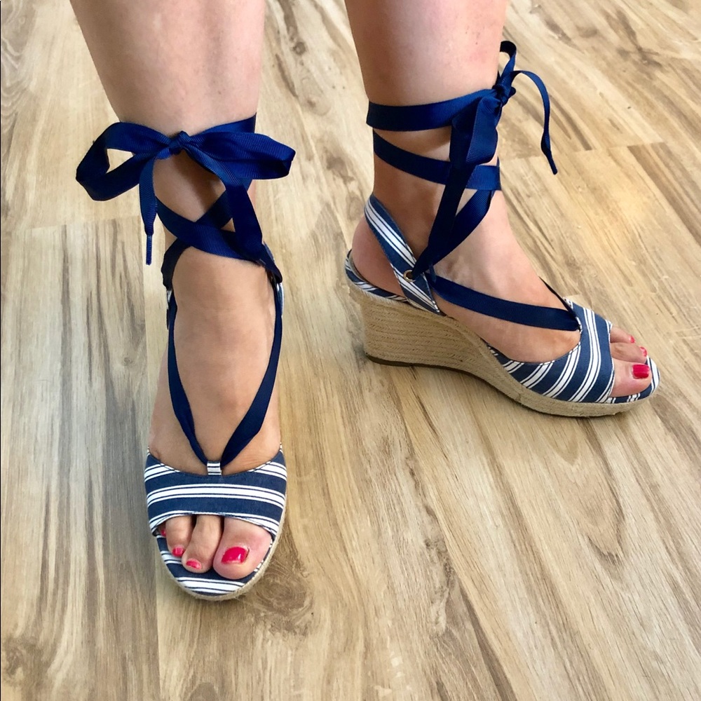 ANA navy striped lace up sling back size 9